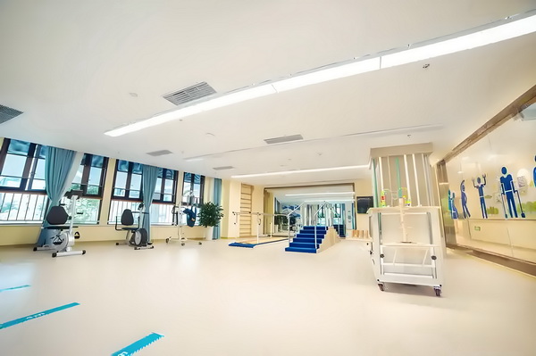 深圳市积分入户网站_汪苏泷张碧晨的《年轮》之争，好多疑点 晨的年轮拨打长者感兴趣的
